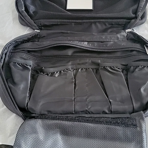 Eddie Bauer Men's Luggage Hanging Toiletry Bag Black BRAND NEW - Picture 7 of 11